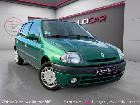 Renault clio ii CLIO 1.2i 60 ch RXE - 1ère Main