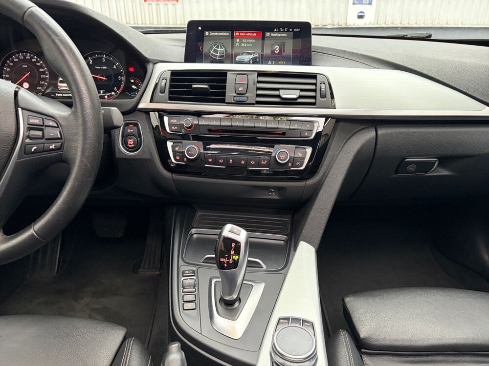 S&eacute;rie 3 318d 150 ch BVA8 Luxury 2018 occasion 77400 Lagny-sur-Marne