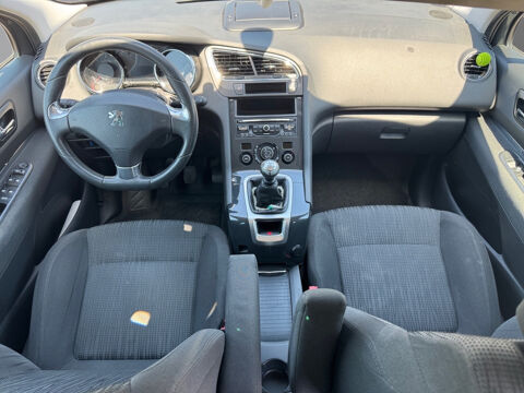 5008 1.6 HDi 115ch FAP BVM6 Style 7pl 2013 occasion 87000 Limoges