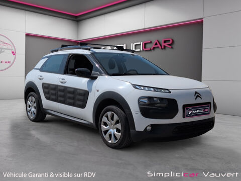 Citroen c4 cactus 1.2 ESSENCE 82cv Live / ATTELAGE / GARAN