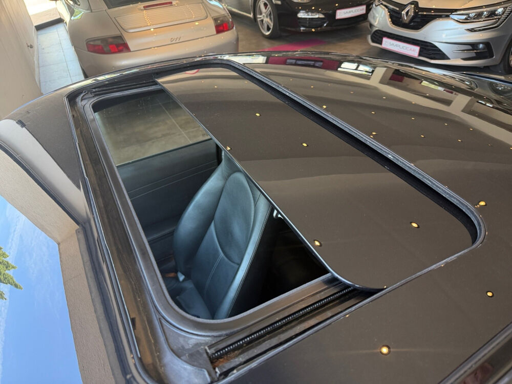 911 (997) 911 Carrera Coup&eacute; 3.6i 2004 occasion 13127 Vitrolles