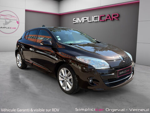 Renault megane iii BERLINE dCi 110CH eco2 XV De France Cham