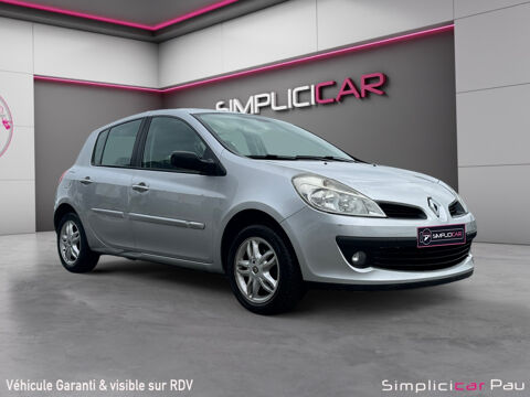 Renault clio iii 1.6 16V 110 Confort Dynamique