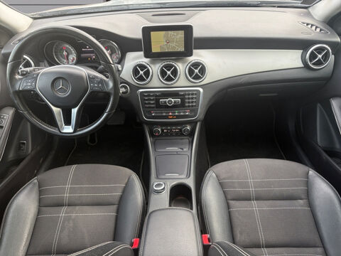 Classe GLA 250 Sensation 7-G DCT A 2015 occasion 84120 Pertuis