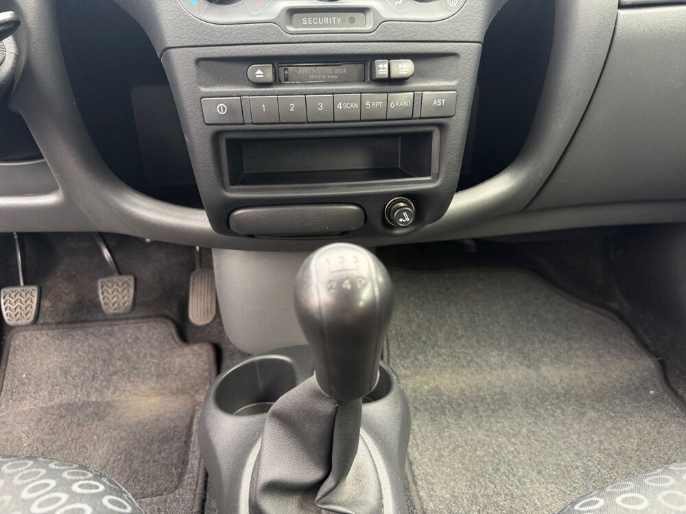 Yaris 65 VVT-i Les Bleus 2004 occasion 59110 La Madeleine