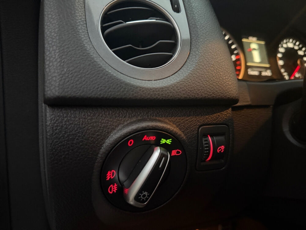 Tiguan 2.0 TDI 140 FAP BlueMotion Technology S&eacute;rie Sp&eacute;ciale 2014 occasion 59110 La Madeleine