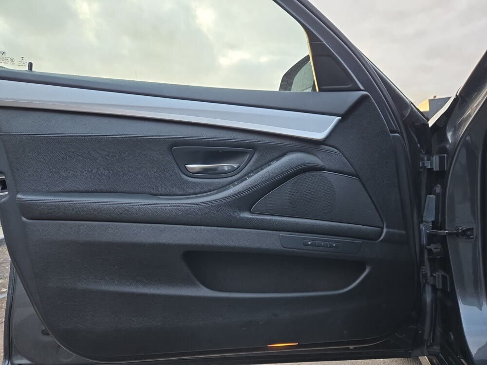 S&eacute;rie 5 Touring 520d xDrive 190 ch Luxury A 2016 occasion 59110 La Madeleine