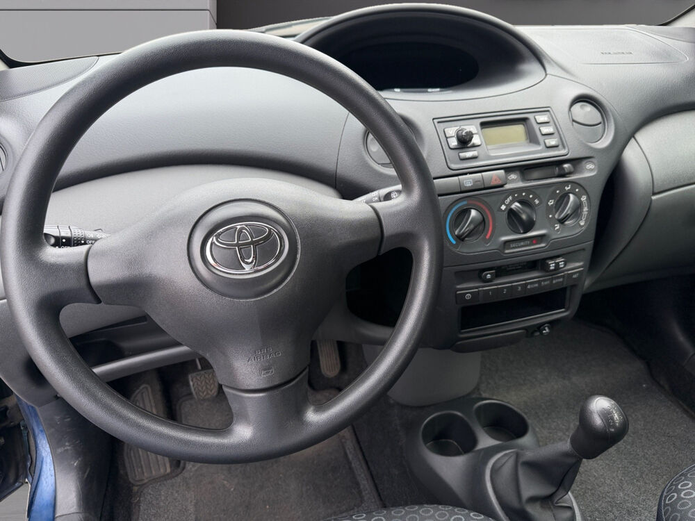 Yaris 65 VVT-i Les Bleus 2004 occasion 59110 La Madeleine