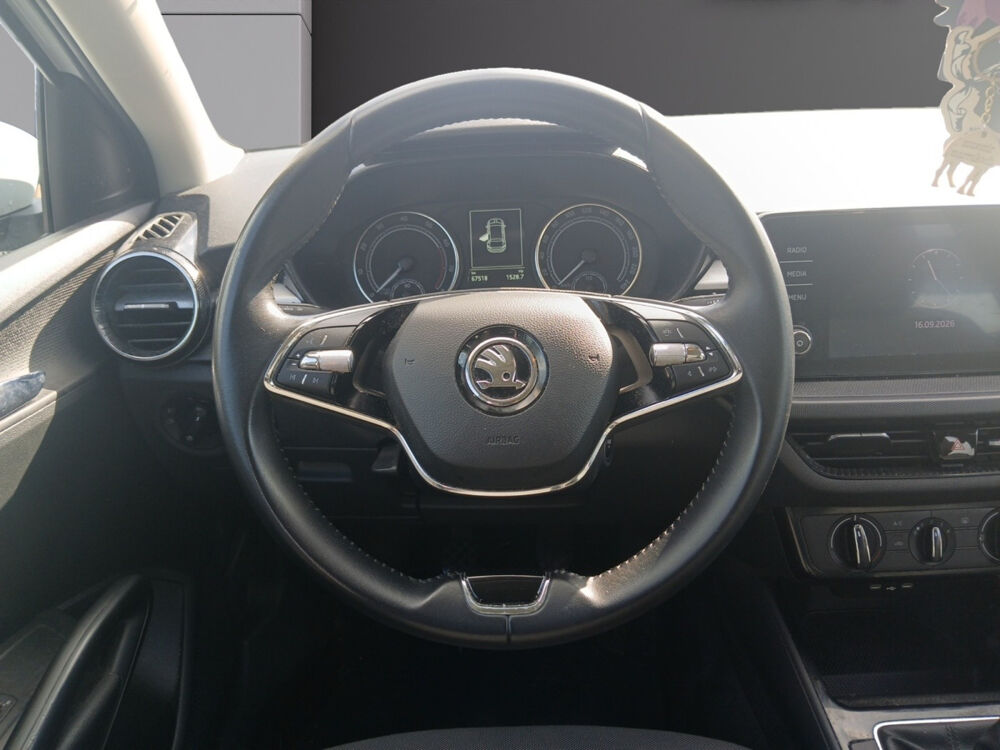 Fabia 1.0 MPI 65 ch BVM5 Ambition 2023 occasion 59110 La Madeleine
