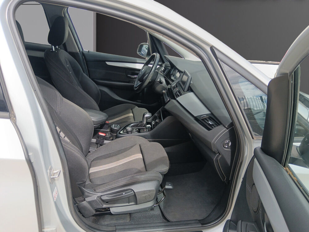 Serie 2 Active Tourer 225xe iPerformance 224 ch BVA6 Lounge 2020 occasion 97410 Saint-Pierre