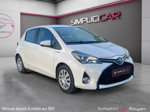 Toyota Yaris Hybride 100h Dynamic 2015 occasion SAINT SULPICE DE ROYAN 17200