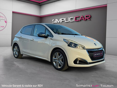 Peugeot 208 PureTech 82ch S&S BVM5 Signature gar