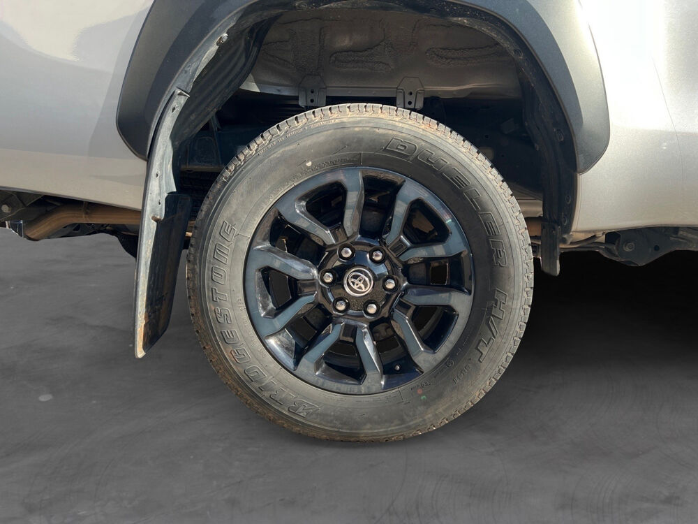 Hilux HILUX X-TRA CAB 4WD 2.8L 204 D-4D BVA INVINCIBLE 2025 occasion 83190 Ollioules