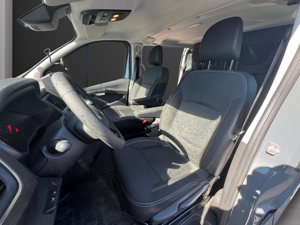 Trafic TRAFIC CA L2H1 3000 KG BLUE DCI 150 EDC GRAND CONFORT 2023 occasion 83190 Ollioules