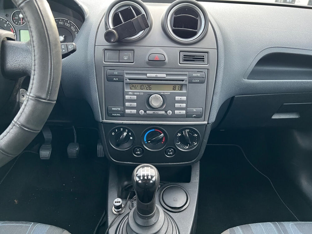 Fiesta 1.4 TDCi 68 Ambiente 2008 occasion 83190 Ollioules
