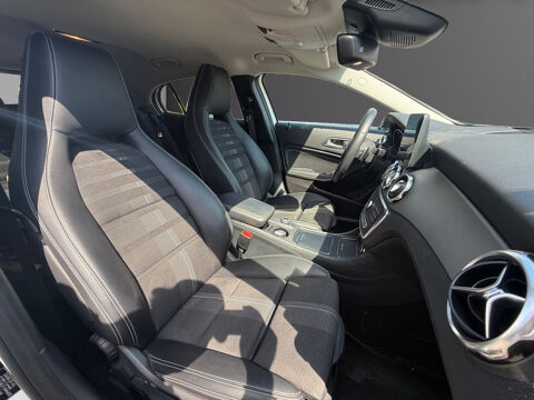 Classe GLA GLA 200 7-G DCT Intuition 2017 occasion 83190 Ollioules