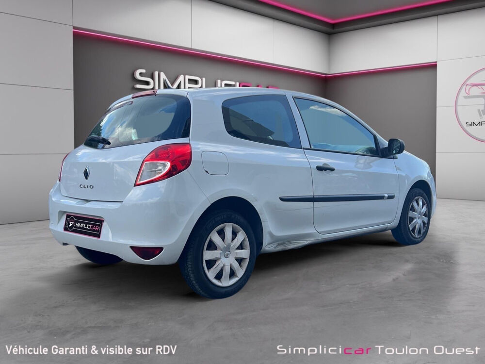 Clio III 1.2 16V 75 Aliz&eacute; 2012 occasion 83190 Ollioules