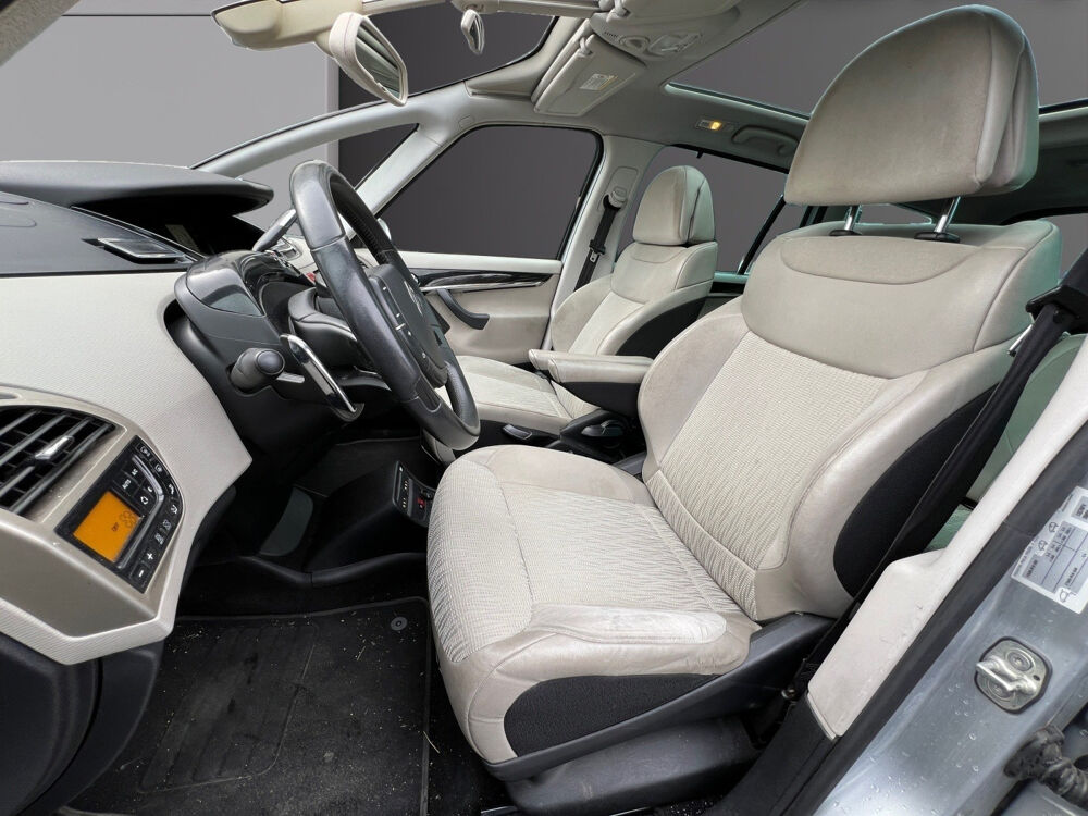 Grand C4 Picasso HDi 150 FAP 7 pl Exclusive BMP6 2013 occasion 83190 Ollioules