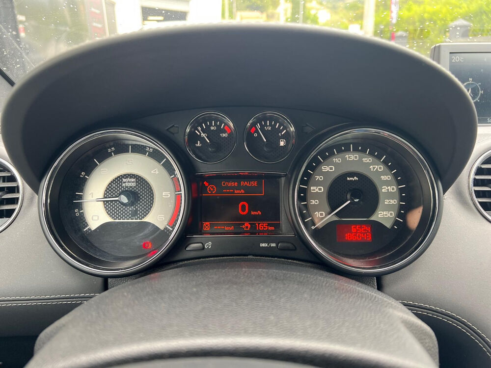 RCZ 2.0 HDi FAP 160ch Magnetic 2013 occasion 83190 Ollioules