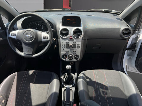 Corsa 1.2 - 85 ch Twinport 150&egrave;me Anniversaire 2012 occasion 83190 Ollioules