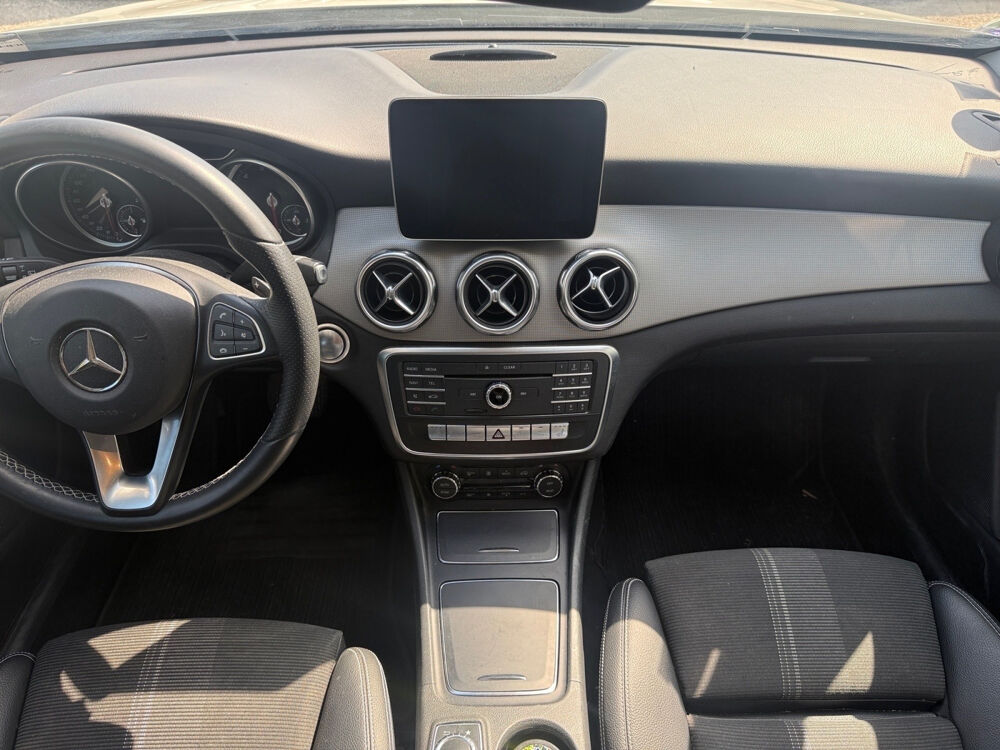 Classe GLA GLA 200 7-G DCT Intuition 2017 occasion 83190 Ollioules