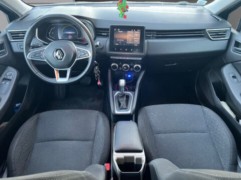 Clio V Clio E-Tech 140 - 21 Business 2020 occasion 83190 Ollioules