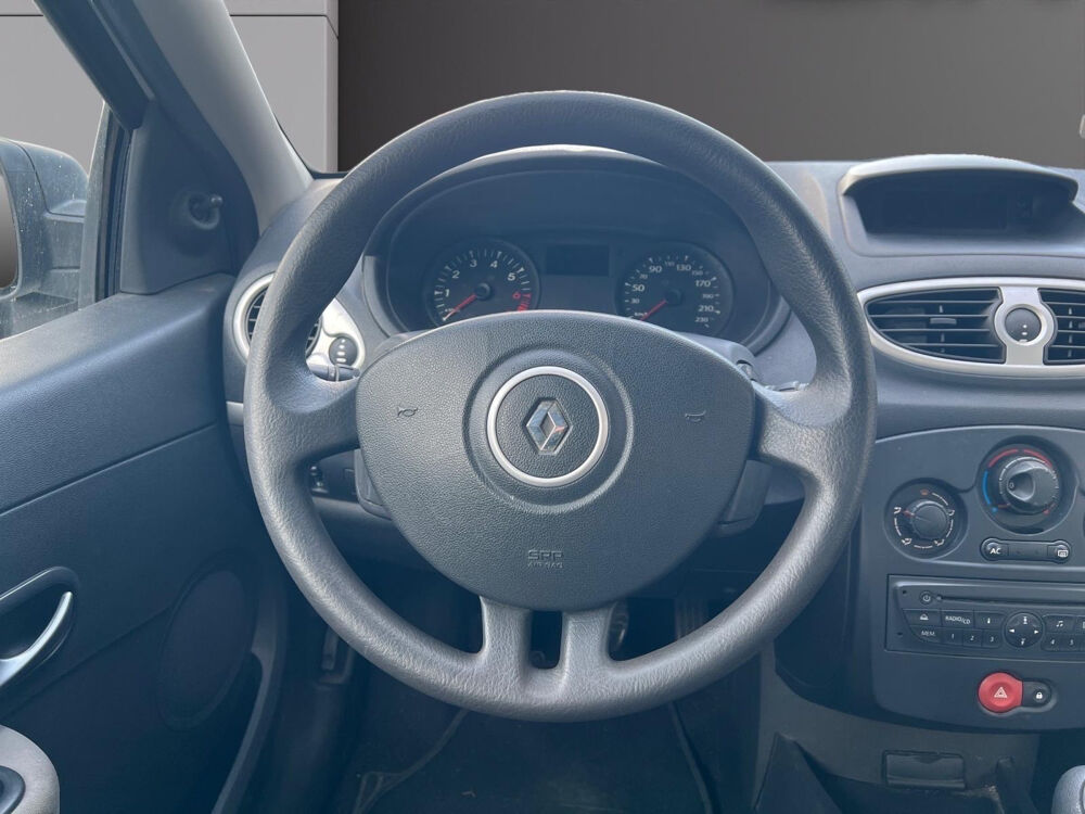 Clio III 1.2 16V 75 Aliz&eacute; 2012 occasion 83190 Ollioules