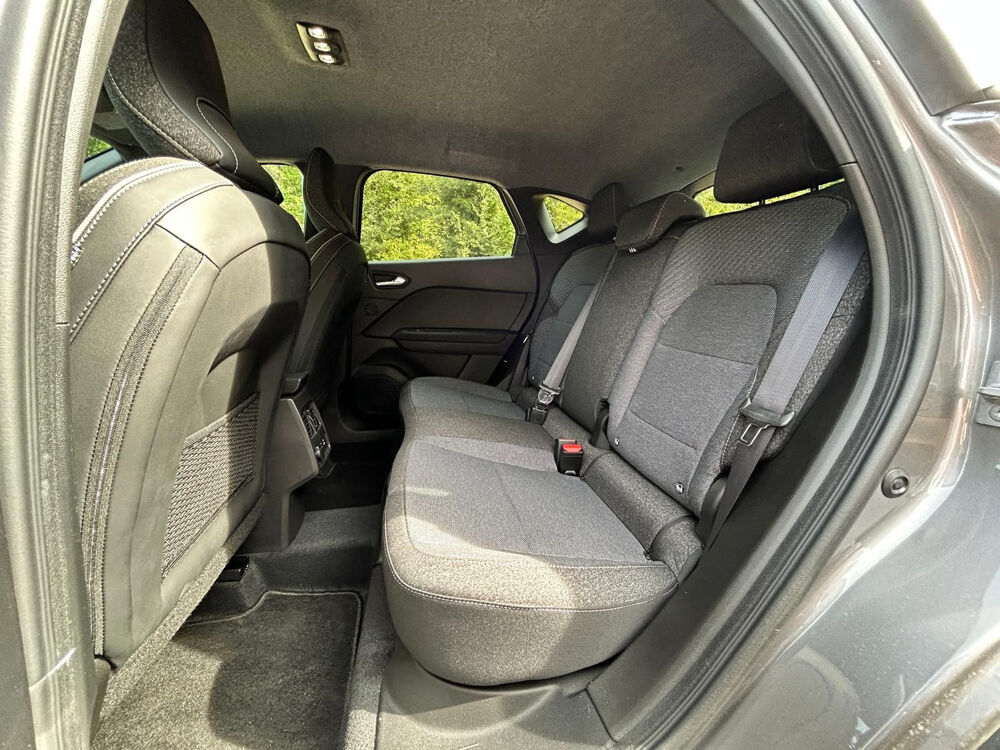 Captur captur E-tech full hybrid 160 techno 2026 occasion 92420 Vaucresson