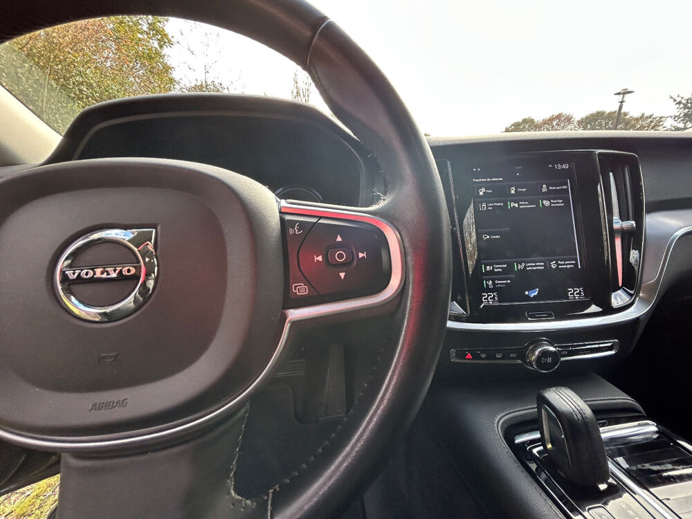 V60 T8 Twin Engine 303 ch + 87 ch Geartronic 8 Business Exec 2020 occasion 92420 Vaucresson