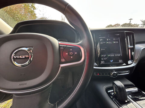 V60 T8 Twin Engine 303 ch + 87 ch Geartronic 8 Business Exec 2020 occasion 92420 Vaucresson