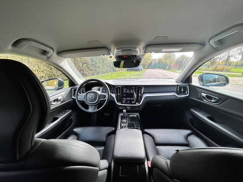 V60 T8 Twin Engine 303 ch + 87 ch Geartronic 8 Business Exec 2020 occasion 92420 Vaucresson