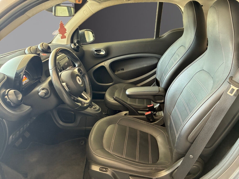ForTwo Fortwo Coup&eacute; 1.0 71 ch S&S BA6 Prime 2018 occasion 92420 Vaucresson