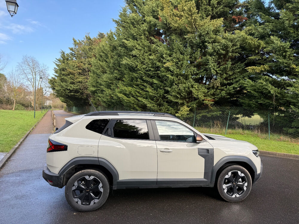 Duster 1.6 HYBRID 140 ch EXTREME PLUS 2024 occasion 92420 Vaucresson