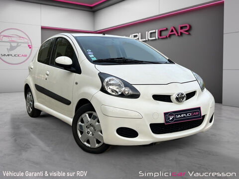 Toyota Aygo 1.0 VVT-i Connect 2011 occasion Vaucresson 92420
