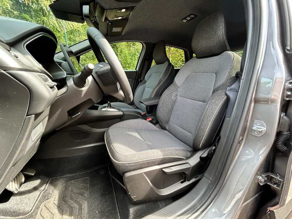 Captur captur E-tech full hybrid 160 techno 2026 occasion 92420 Vaucresson