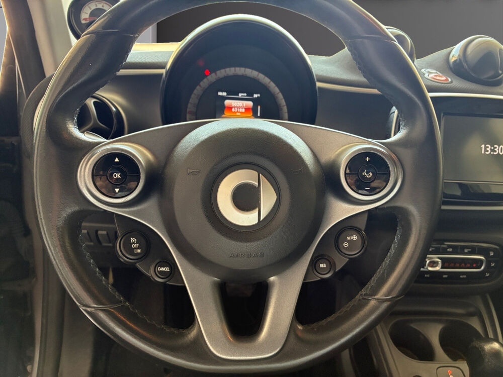 ForTwo Fortwo Coup&eacute; 1.0 71 ch S&S BA6 Prime 2018 occasion 92420 Vaucresson