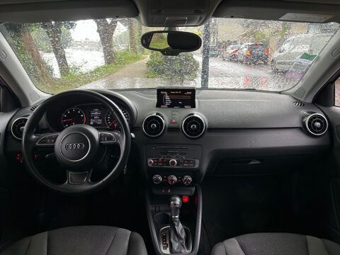Auris Touring Sports Hybride Pro 136h Design 2018 occasion 93340 Le Raincy
