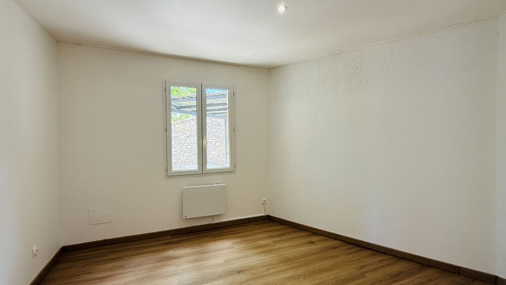 Location Maison À louer Appartement - maison T2 de plain-pied avec jardin privatif Arpaillargues et aureillac