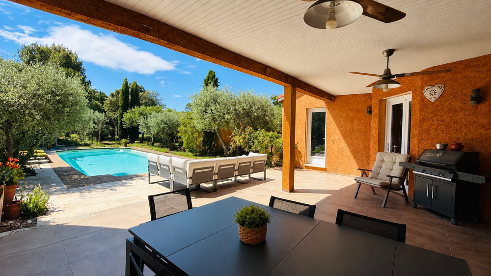 Vente Maison Dans un cadre exceptionnel , villa de plain pied rénovée Remoulins