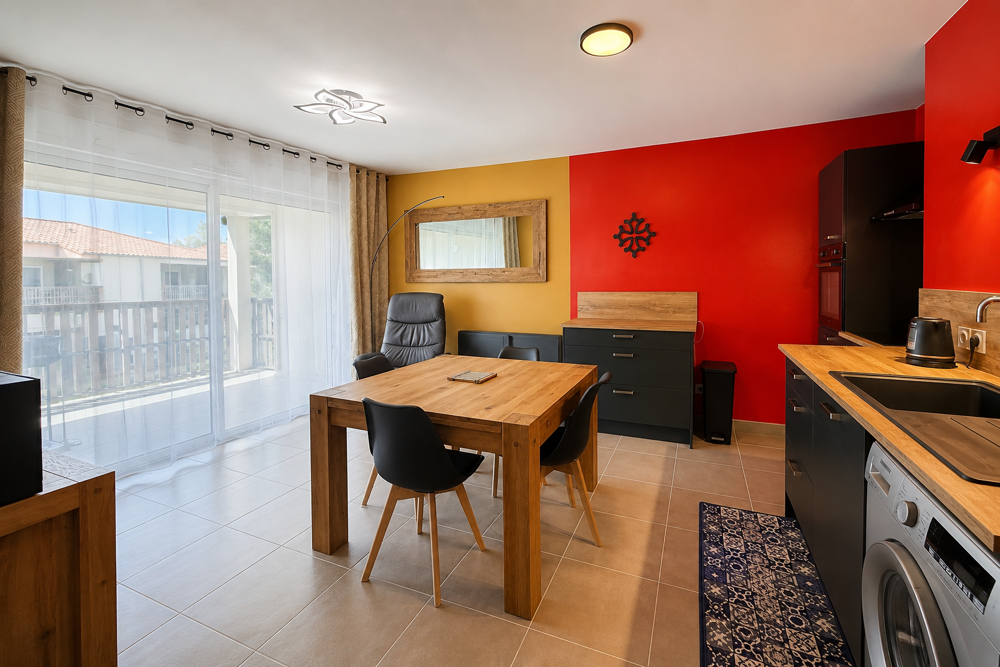 Vente Appartement Uzès - À quelques pas du centre historique, T2 avec terrasse, piscine et parking. Uzes
