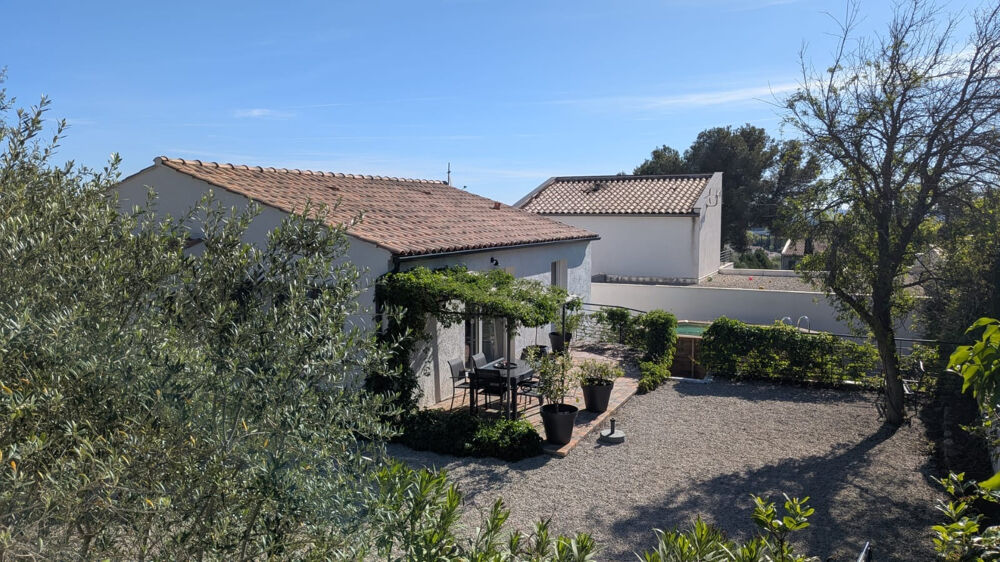 Vente Maison Belle maison familiale avec garage, piscine hors sol et 4 stationnements Gallargues le montueux