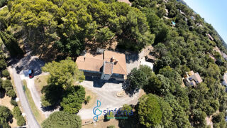 Vente Maison Propriété en pierre avec piscine et vue dominant Ste anastasie