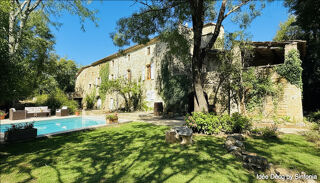  Propriété/château à vendre 9 pièces 243 m²