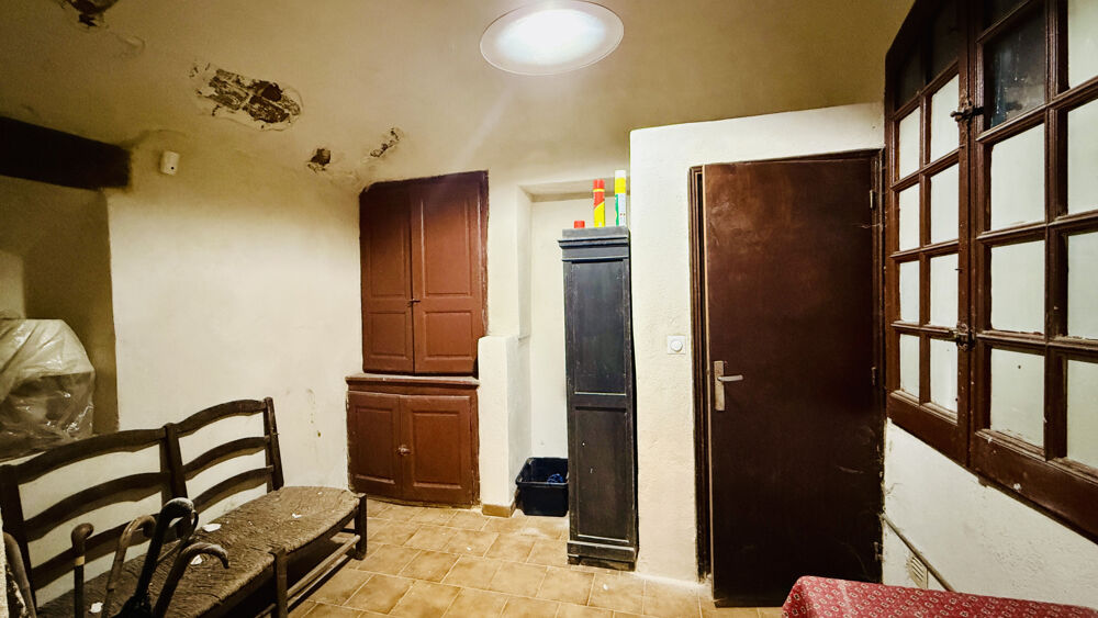 Vente Maison Uzès, maison de ville de caractère adossée au Duché, au cœur du centre historique Uzes
