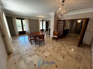  Maison � vendre 7 pi�ces 246 m�