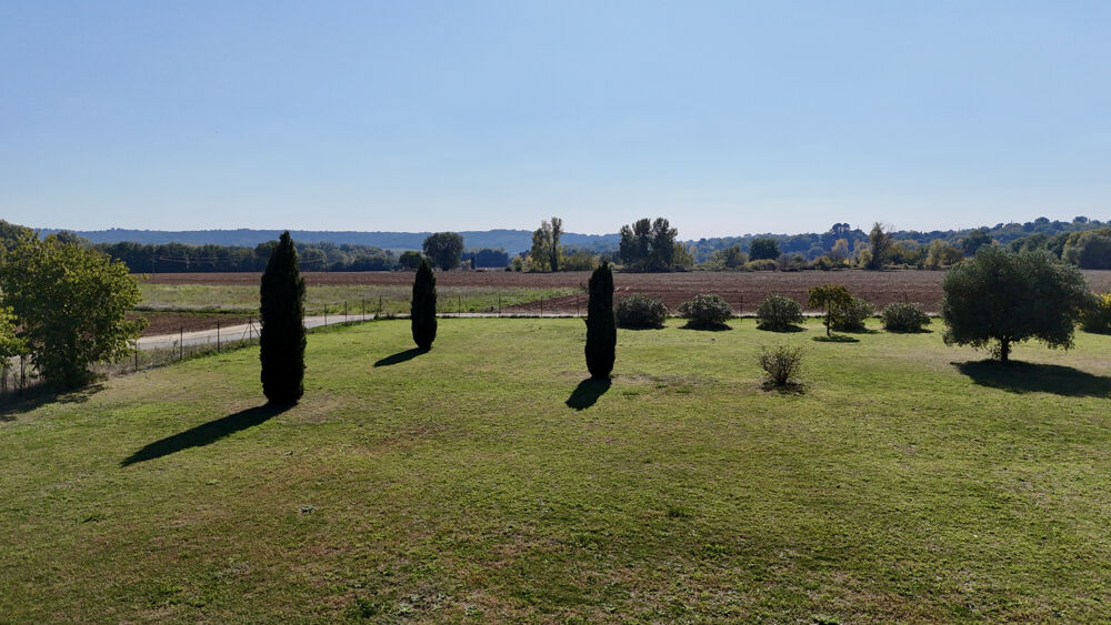 MAISON DANS UN ENVIRONNEMENT EXCEPTIONNEL A SAINT QUENTIN LA POTERIE