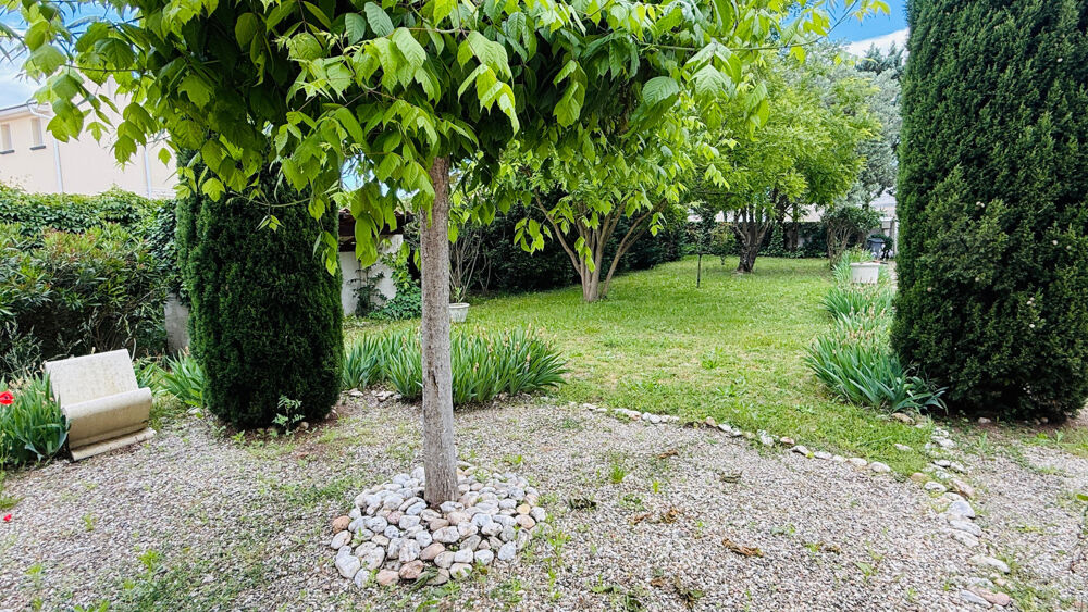 A vendre à Sainte-Anastasie maison de 120m2