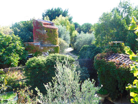   A vendre Demeure d'execption en Provence Propri�t�/ch�teau - 8 pi�ce(s) - 320 m�