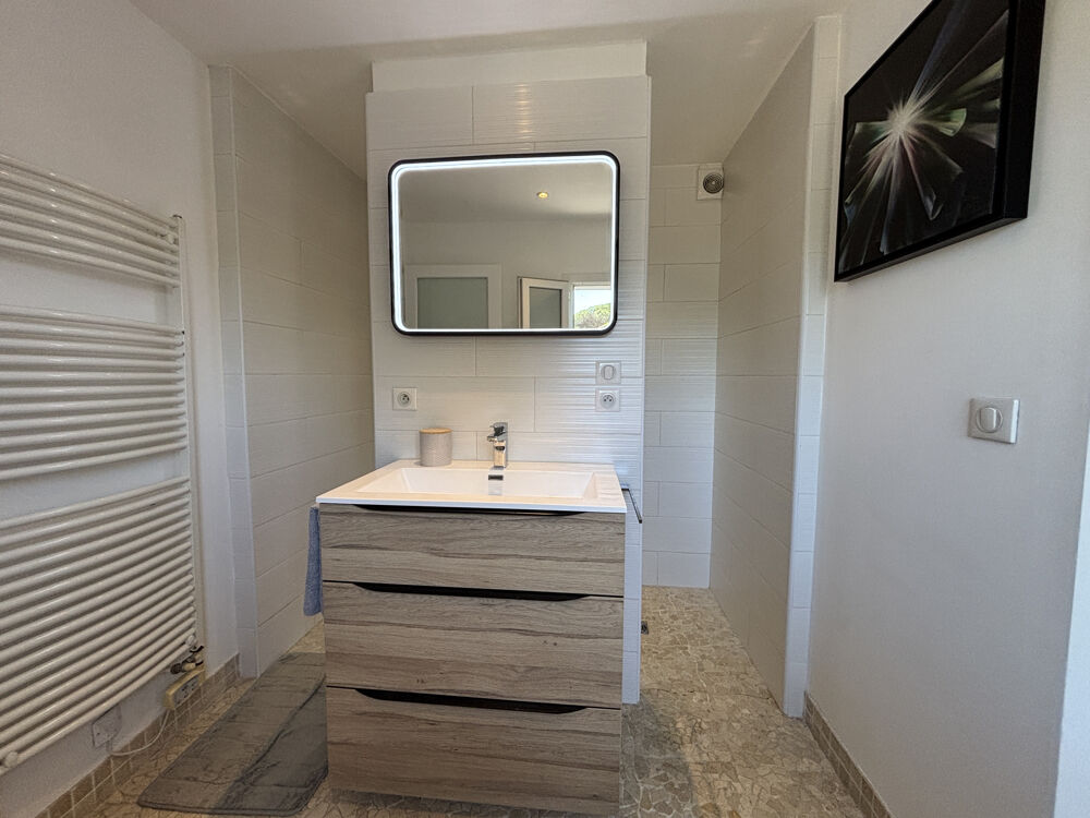 à vendre  Maison Saint-Laurent-d'Aigouze (30220)