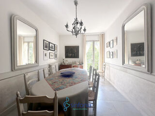  Maison  vendre 8 pices 246 m